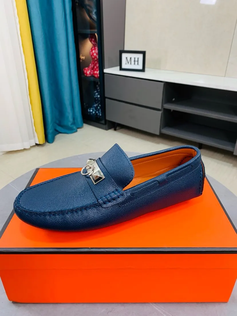 Men's men's shoes 💰458🌹🌹 Comes with packaging [Hermès] Hermès 🚹 Men's new bean slip-on shoes, full of charm, luxury style gentleman's shoes. Hermès exquisite hardware buckle accessories (❌refuse to fade) embossed design elements... interpret the brand image design concept 👑 Material imported cowhide ➕ Selected genuine leather lining ➕ Brand wear-resistant sole stitching 🔍🔍 Size: 38-44